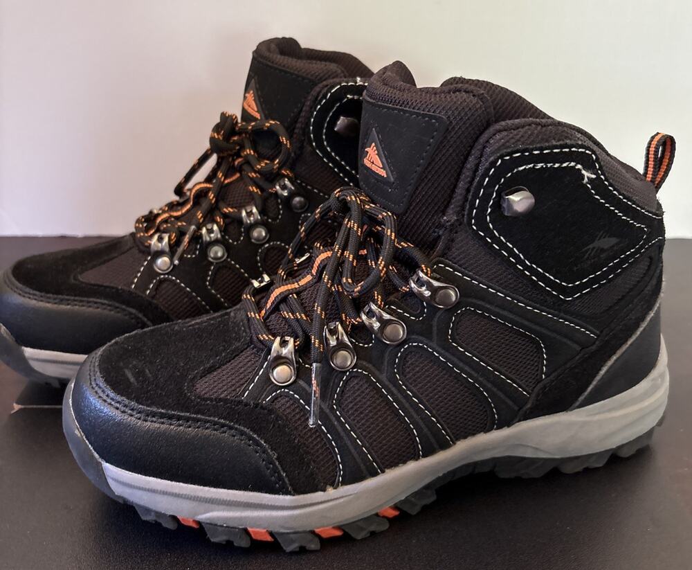 High Sierra Hiking Boots, Black And Orange, Size 4 Youth